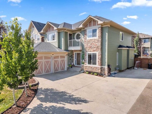 737 Canoe Avenue SW Airdrie, AB T4B 3K5