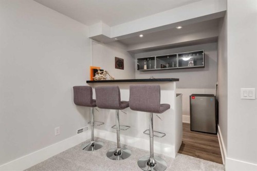 775 Strathcona Drive Sw, Calgary, AB - Indoor