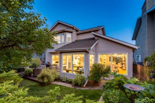 775 Strathcona Drive Sw, Calgary, AB - Outdoor