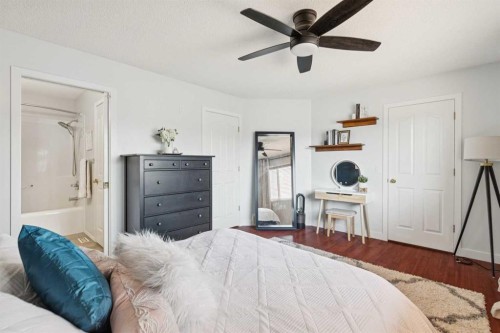 336 Mt Aberdeen Close Se, Calgary, AB - Indoor Photo Showing Bedroom