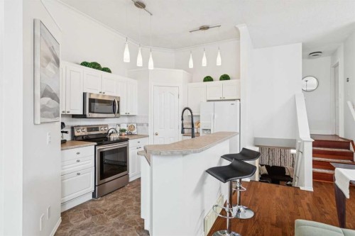336 Mt Aberdeen Close Se, Calgary, AB - Indoor Photo Showing Kitchen With Upgraded Kitchen