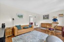 3911 1 Street Nw, Calgary, AB  - Indoor Photo Showing Other Room 