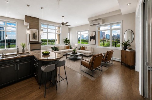 619-950 Centre Avenue Ne, Calgary, AB - Indoor