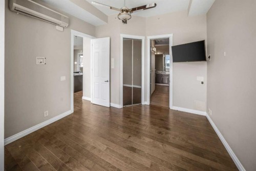 619-950 Centre Avenue Ne, Calgary, AB - Indoor Photo Showing Other Room