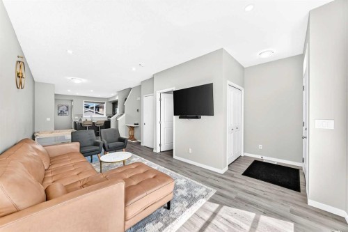 224 Corner Meadows Way, Calgary, AB - Indoor Photo Showing Living Room