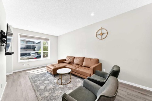 224 Corner Meadows Way, Calgary, AB - Indoor Photo Showing Living Room