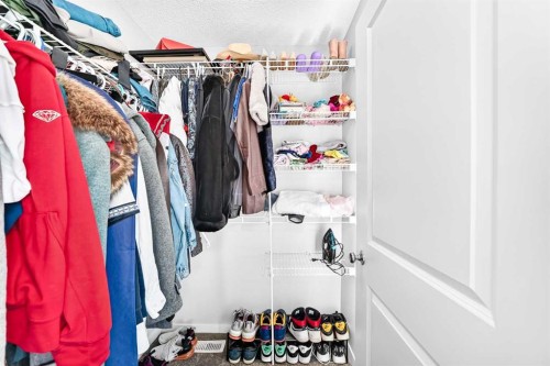 224 Corner Meadows Way, Calgary, AB - Indoor With Storage
