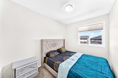 224 Corner Meadows Way, Calgary, AB - Indoor Photo Showing Bedroom