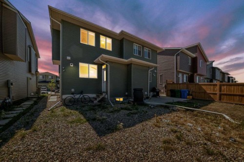 224 Corner Meadows Way, Calgary, AB - Outdoor