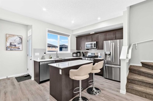 224 Corner Meadows Way, Calgary, AB - Indoor Photo Showing Kitchen With Upgraded Kitchen