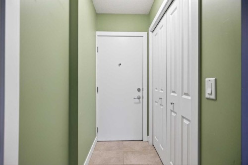 2-125 23 Avenue Sw, Calgary, AB - Indoor Photo Showing Other Room