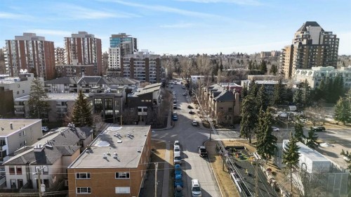 2-125 23 Avenue Sw, Calgary, AB - Outdoor With View
