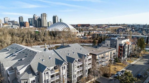 2-125 23 Avenue Sw, Calgary, AB - Outdoor With View