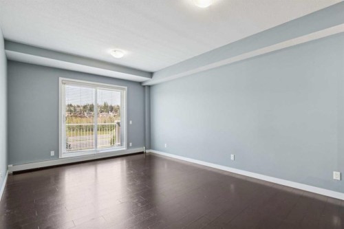 4313-5305 32 Avenue, Calgary, AB - Indoor Photo Showing Other Room