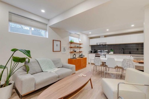 14 Rosetree Crescent Nw, Calgary, AB - Indoor Photo Showing Living Room