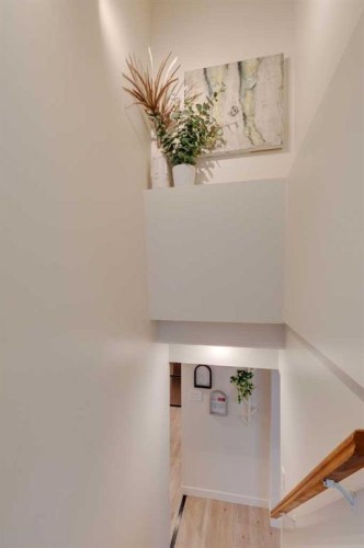14 Rosetree Crescent Nw, Calgary, AB - Indoor Photo Showing Other Room