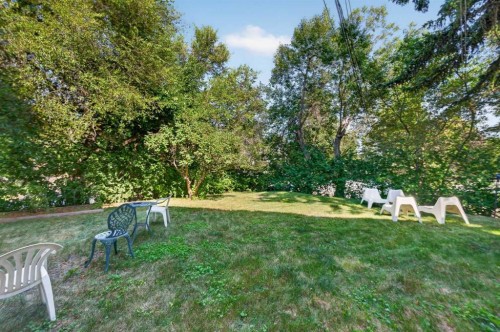 14 Rosetree Crescent Nw, Calgary, AB - Outdoor