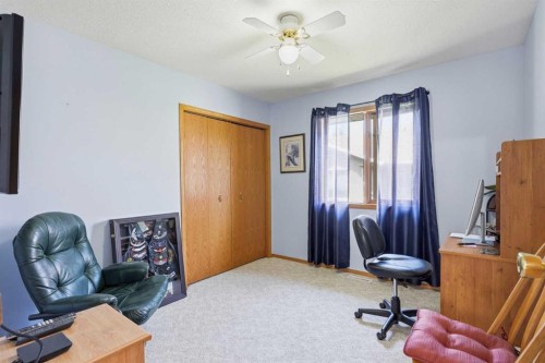 5618 63 Avenue, Olds, AB - Indoor