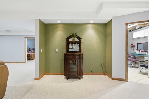 5618 63 Avenue, Olds, AB - Indoor