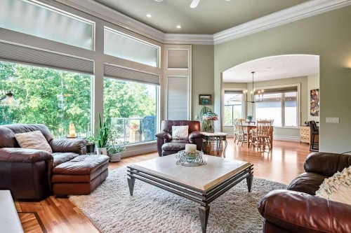 117 West Terrace Point, Cochrane, AB - Indoor Photo Showing Living Room