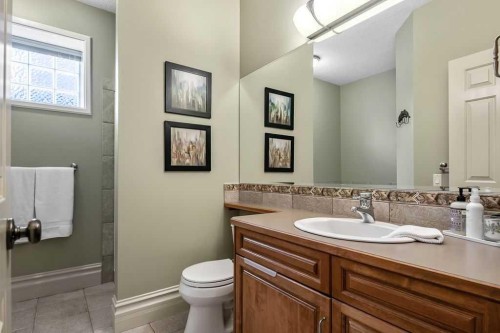117 West Terrace Point, Cochrane, AB - Indoor Photo Showing Bathroom