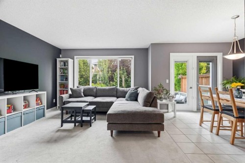 14 River Heights Crescent, Cochrane, AB - Indoor Photo Showing Living Room