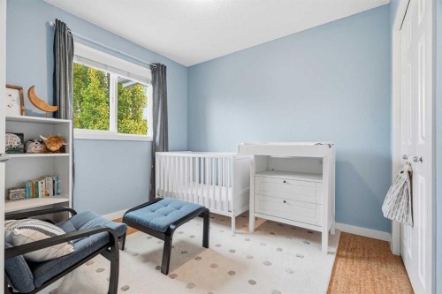 14 River Heights Crescent, Cochrane, AB - Indoor