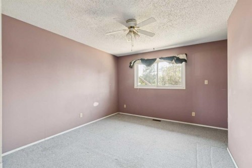 126 Thistle Way, Strathmore, AB - Indoor Photo Showing Other Room