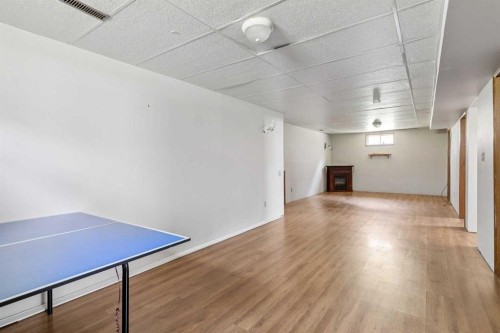 126 Thistle Way, Strathmore, AB - Indoor Photo Showing Other Room