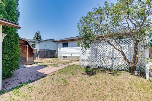 126 Thistle Way, Strathmore, AB - Outdoor