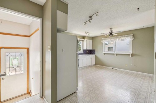 126 Thistle Way, Strathmore, AB - Indoor