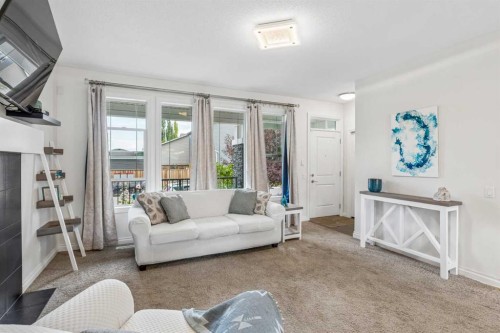 11 Legacy Crescent Se, Calgary, AB - Indoor Photo Showing Living Room