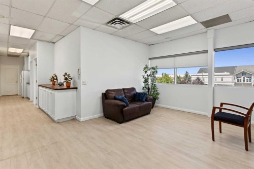 209-3825 34 Street Ne, Calgary, AB 