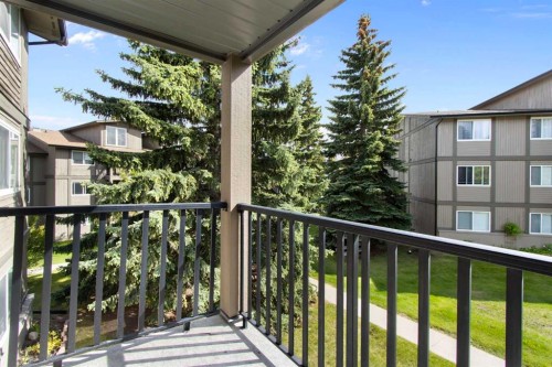 522-6400 Coach Hill Road Sw, Calgary, AB - Outdoor With Balcony With Exterior