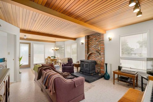 40 Thornlee Crescent Nw, Calgary, AB - Indoor