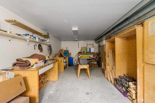 40 Thornlee Crescent Nw, Calgary, AB - Indoor