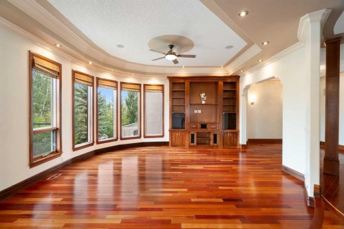 8 Coulee Park Sw, Calgary, AB - Indoor Photo Showing Other Room