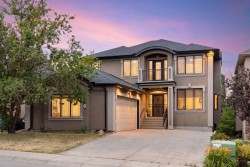 8 Coulee Park SW Calgary, AB T3H 5J5