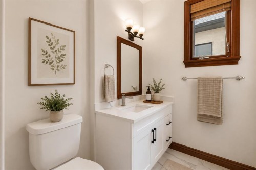8 Coulee Park Sw, Calgary, AB - Indoor Photo Showing Bathroom