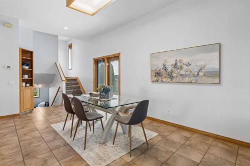 246 Mt Lorette Place Se, Calgary, AB - Indoor Photo Showing Dining Room
