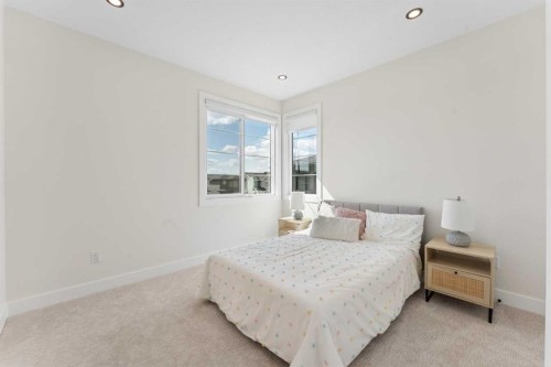507 Waterford Rise, Chestermere, AB - Indoor Photo Showing Bedroom
