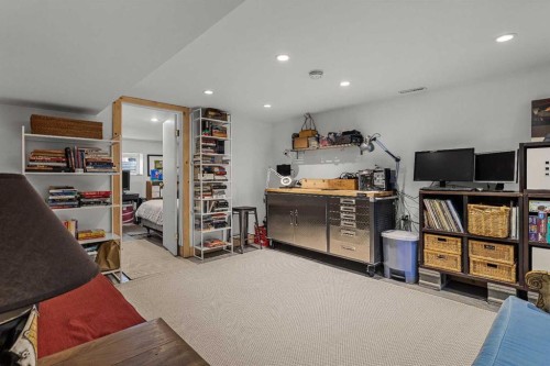 2002-3Rd Avenue, Canmore, AB - Indoor