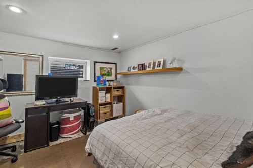 2002-3Rd Avenue, Canmore, AB - Indoor