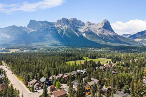 2002-3Rd Avenue, Canmore, AB - Outdoor With View