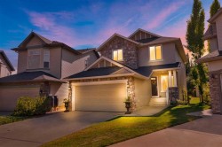146 Springborough Point SW Calgary, AB T3H 5T5