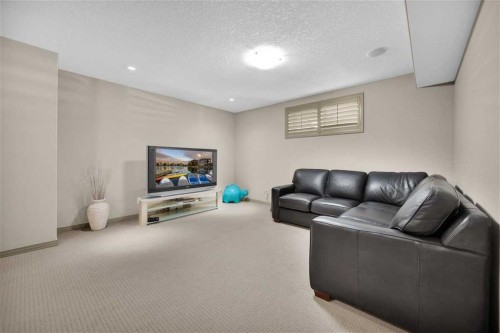146 Springborough Point Sw, Calgary, AB - Indoor