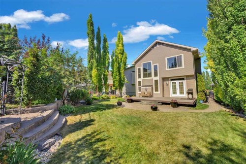 146 Springborough Point Sw, Calgary, AB - Outdoor