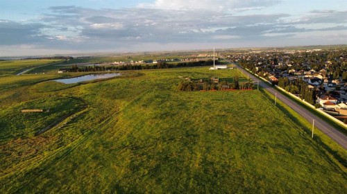 3300 George Freeman Trail, Strathmore, AB 