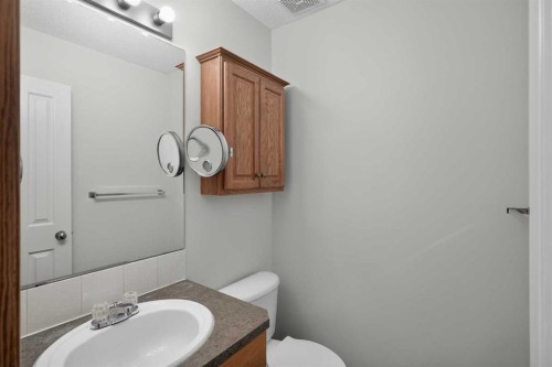 2337 Eversyde Avenue Sw, Calgary, AB - Indoor Photo Showing Kitchen