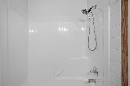 2337 Eversyde Avenue Sw, Calgary, AB - Indoor With Storage